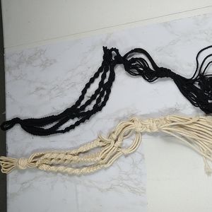 2 rope plant holders